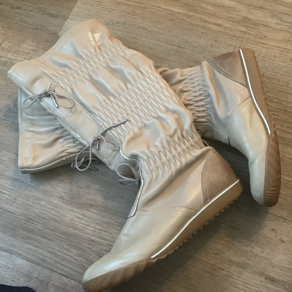 Sorel Beige Tie-up Flannel Lined Rain Boots GUC 9.5 - Picture 2 of 15